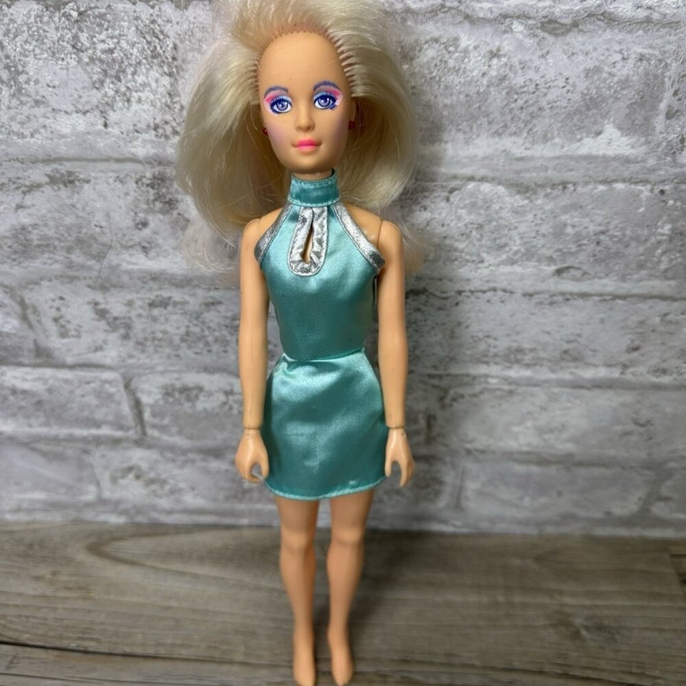 Vintage Hasbro 1980s Jem & the Holograms JEM/Jerrica Doll Truly Outrageous 3793
